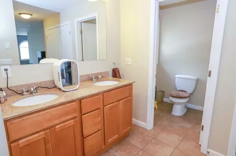 97 Avery St, Springfield, MA 01119 photo 23
