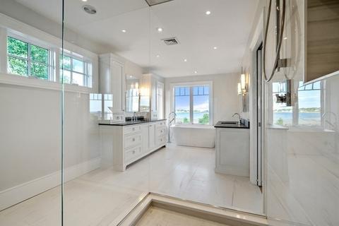 10 Goldthwait Rd, Marblehead, MA 01945 photo 15