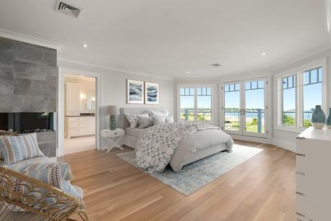 10 Goldthwait Rd, Marblehead, MA 01945 photo 13