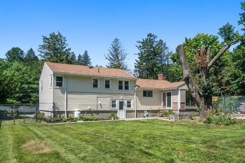 5 Temple St, Framingham, MA 01702 photo 23