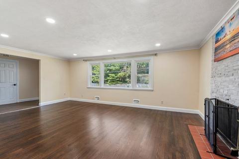 5 Temple St, Framingham, MA 01702 photo 6