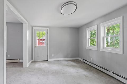26 School St, Townsend, MA 01469 photo 15