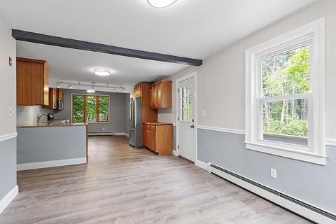 26 School St, Townsend, MA 01469 photo 6