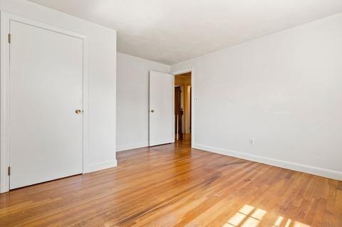 18 Taft St, Marblehead, MA 01945 photo 16