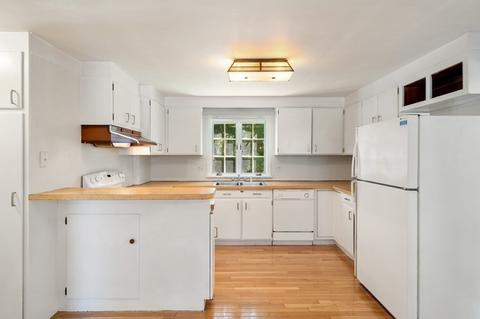 18 Taft St, Marblehead, MA 01945 photo 10