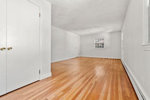 18 Taft St, Marblehead, MA 01945 photo 13