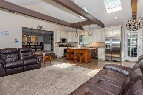 22 Standish Dr, Canton, MA 02021 photo 6