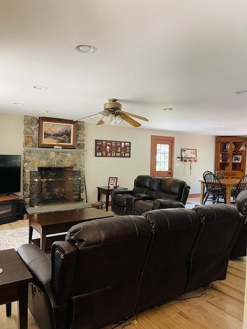 74 Ledgestone Rd, Douglas, MA 01516 photo 11