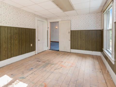 81 Maple St, Warren, MA 01083 photo 19
