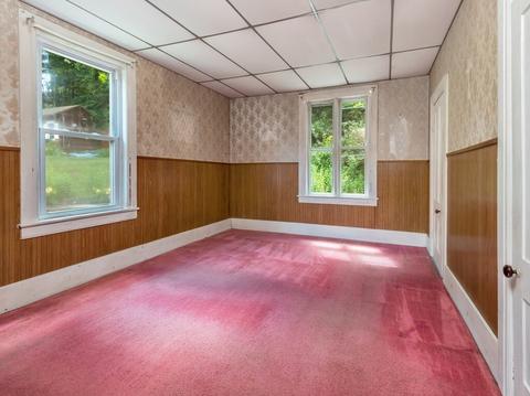 81 Maple St, Warren, MA 01083 photo 17