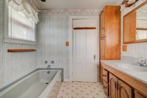 9 Union St, Ware, MA 01082 photo 27