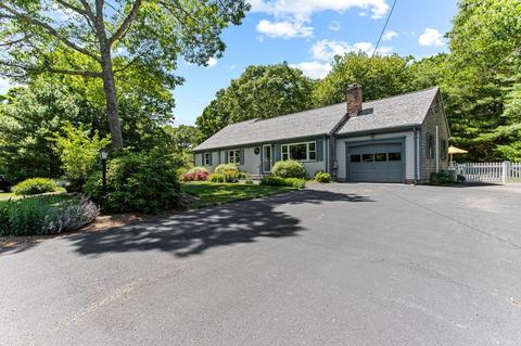 36 Mooring Dr, Barnstable, MA 02635 photo 2