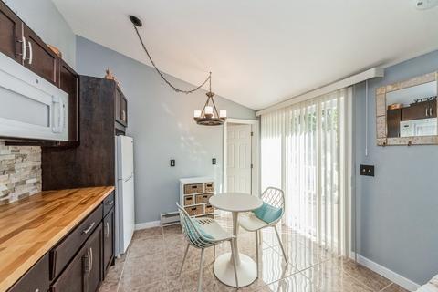 9 Acushnet Ave, Worcester, MA 01606 photo 16