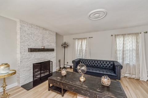 9 Acushnet Ave, Worcester, MA 01606 photo 11