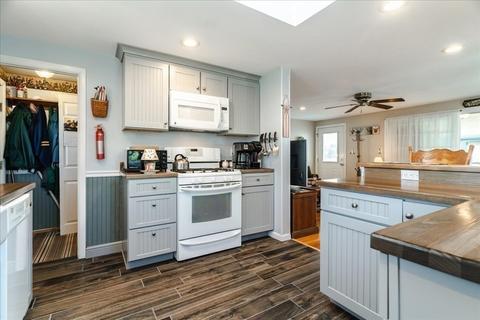 40 Crescent Ave, Beverly, MA 01915 photo 17