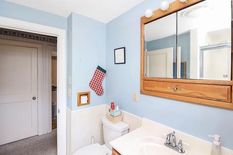 36 Spence St, Chicopee, MA 01020 photo 17