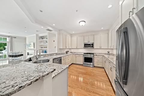30 Taylor Dr #2001, Reading, MA 01867 photo 8