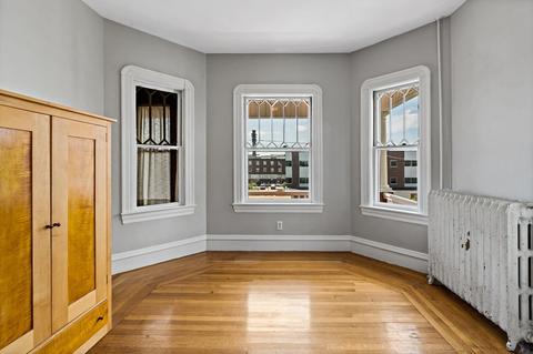 408 Ridge St, Fall River, MA 02724 photo 8