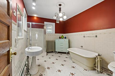 408 Ridge St, Fall River, MA 02724 photo 24
