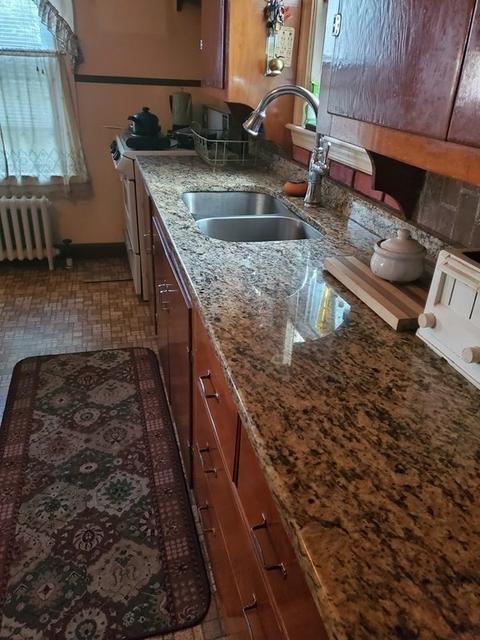 14 Park Ave, Webster, MA 01570 photo 5