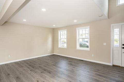 25 Vernon St, Fall River, MA 02724 photo 7