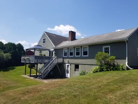 8 Crescent Ter, Ware, MA 01082 photo 2