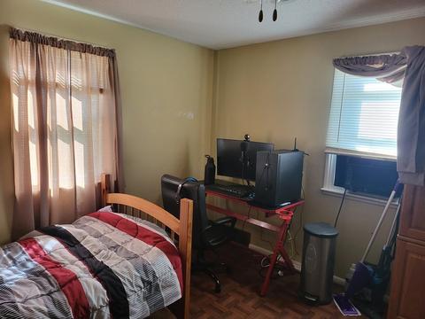 39 Redfern Dr, Springfield, MA 01109 photo 10