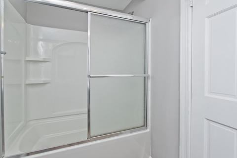 60 Wayne St, Springfield, MA 01108 photo 16