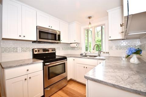 25 Agawam Beach Rd, Wareham, MA 02571 photo 6