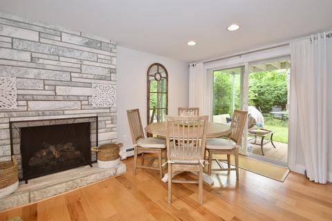 25 Agawam Beach Rd, Wareham, MA 02571 photo 5