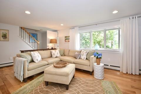 25 Agawam Beach Rd, Wareham, MA 02571 photo 3