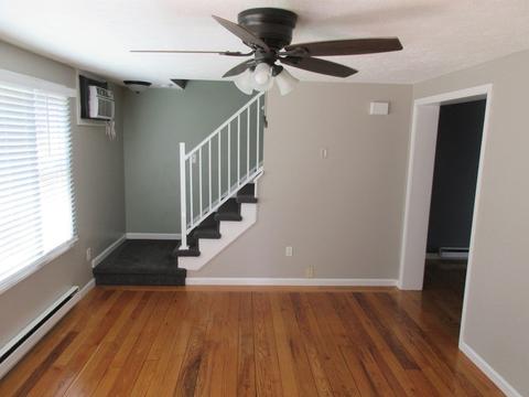 340 Dale St #E, Chicopee, MA 01013 photo 12