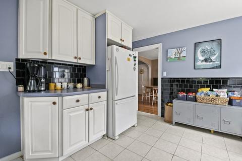4 Maxdale Rd, Worcester, MA 01602 photo 10