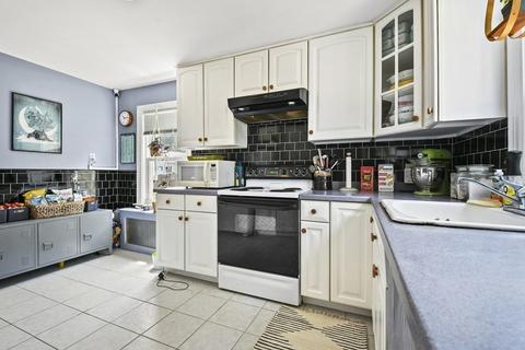 4 Maxdale Rd, Worcester, MA 01602 photo 11