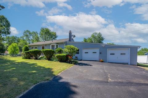 53 Crestmont St, Springfield, MA 01108 photo 3