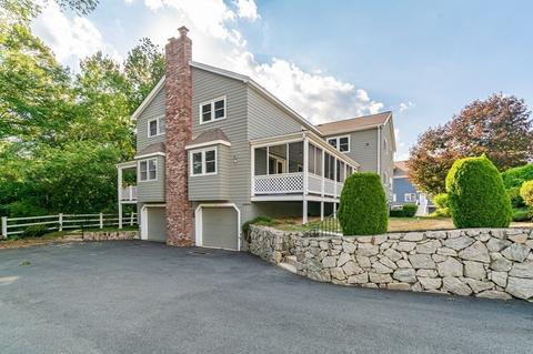 4 Carnation Cir #B, Reading, MA 01867 photo 1