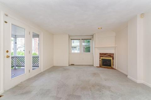 4 Carnation Cir #B, Reading, MA 01867 photo 4
