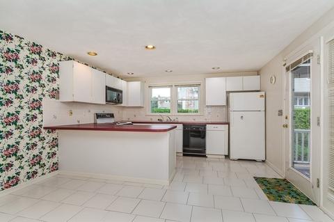 4 Carnation Cir #B, Reading, MA 01867 photo 6