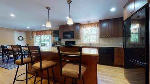225 Capn Lijahs Rd, Barnstable, MA 02632 photo 2