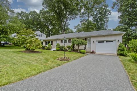 71 Hadley St, Springfield, MA 01118 photo 1
