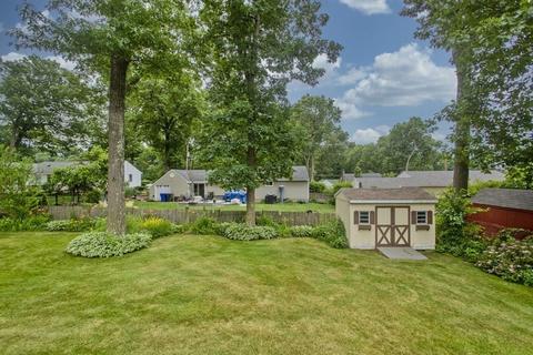 71 Hadley St, Springfield, MA 01118 photo 3