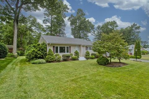 71 Hadley St, Springfield, MA 01118 photo 2