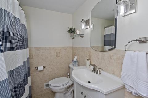 71 Hadley St, Springfield, MA 01118 photo 28