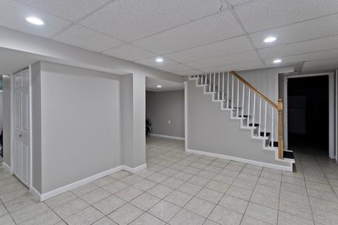 71 Hadley St, Springfield, MA 01118 photo 32