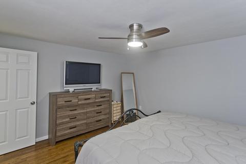 71 Hadley St, Springfield, MA 01118 photo 21