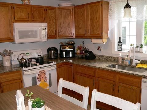 53 Dixfield St, Worcester, MA 01606 photo 4