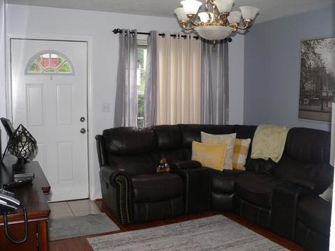 53 Dixfield St, Worcester, MA 01606 photo 2