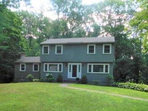 17 Brookview Dr, Derry, NH 03038 photo 1