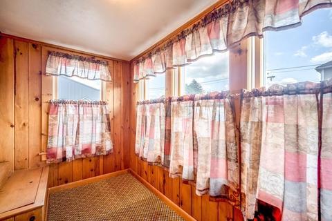 2 Williams St, Ludlow, MA 01056 photo 24