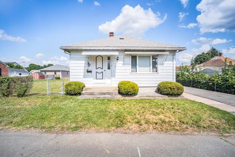 2 Williams St, Ludlow, MA 01056 photo 1